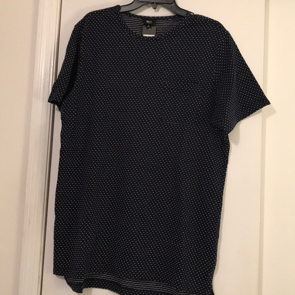 Men’s swiss dotted tee shirt